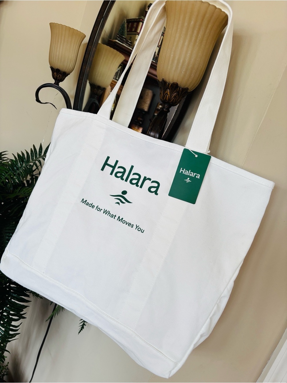 Brand New HALARA White Canvas Tote Green Logo Large Shoulder Bag Gym Casual - Picture 2 of 9